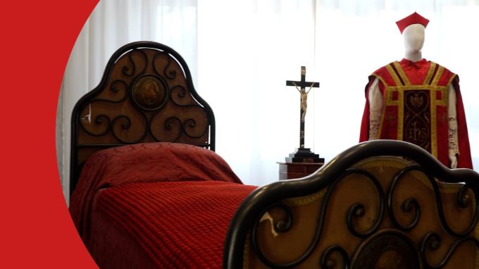 L’Arcivescovo all’inaugurazione della “Camera del Cardinale”