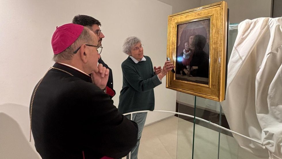 L'Arcivescovo visita la mostra "Capolavoro per Lecco"