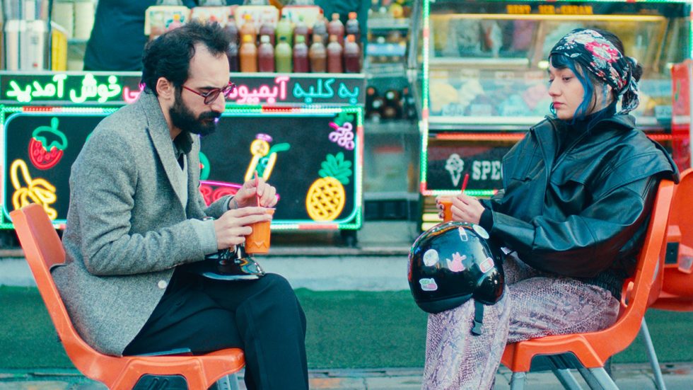 La repressione iraniana raccontata da Divine Comedy