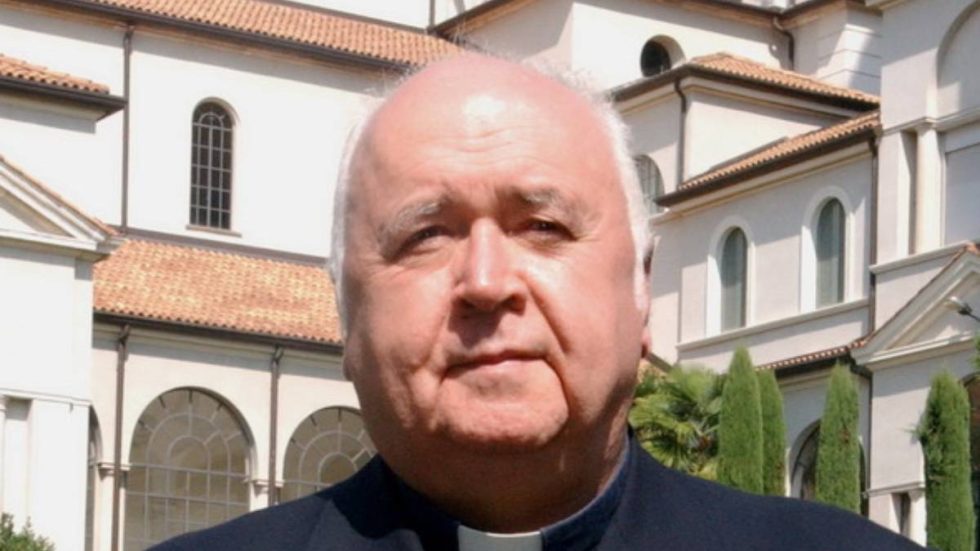 Addio a don Peppino Maffi