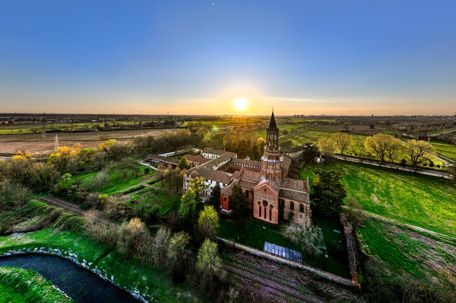 Abbazia Chiaravalle - Fondazione Grana Padano - Crediti Massimo Sestini