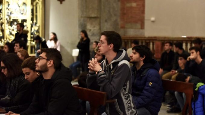 Universitari in preghiera