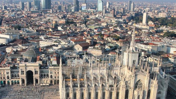 Abitare oggi: la casa luogo di incontro, dignità e cura