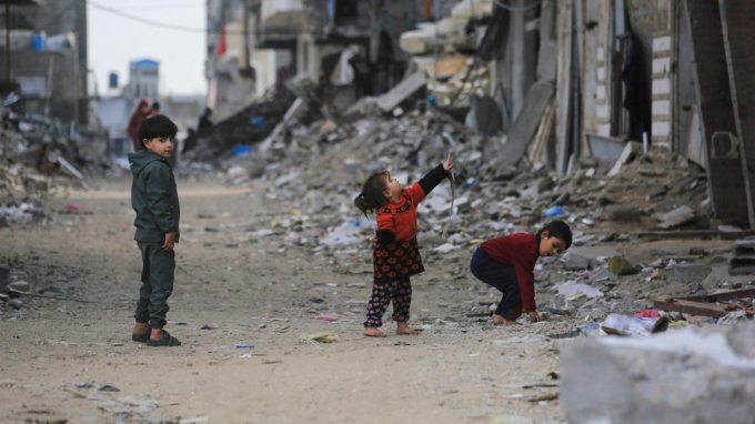 Bambini in guerra, un racconto che è un monito di pace