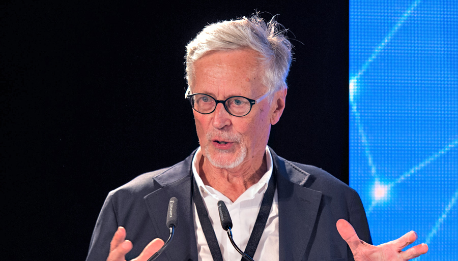 Derrick De Kerckhove:  i “Datacy” e il problema del senso, comunicare e condividere l’umano