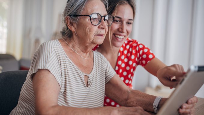 «Il Segno»: esclusi dalla rete, fragilità e opportunità nell’era digitale