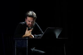 Milano, in prima nazionale al Teatro della Cooperativa torna Loizzi con “Fabbrico-Storia di un paese antifascista”