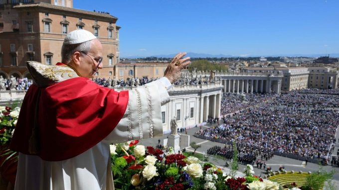 Leone XIV: l’11 aprile preghiera per la pace in piazza San Pietro