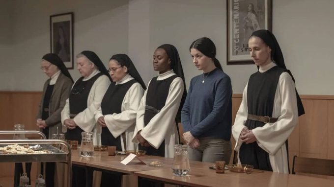 «Los Domingos» in simultanea nelle Sale della Comunità, al termine dialogo con l’Arcivescovo