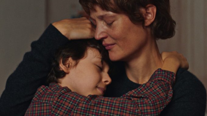 Love me tender, la lotta di una madre per il figlio e per il tempo della vita