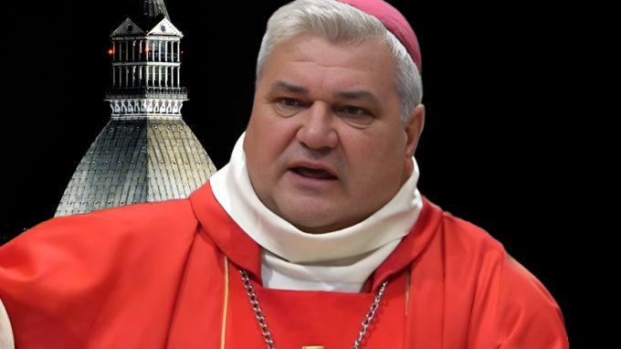 Adolescenti a Torino per la Notte Bianca della Fede. Raimondi: «Questa Chiesa ha bisogno di voi»