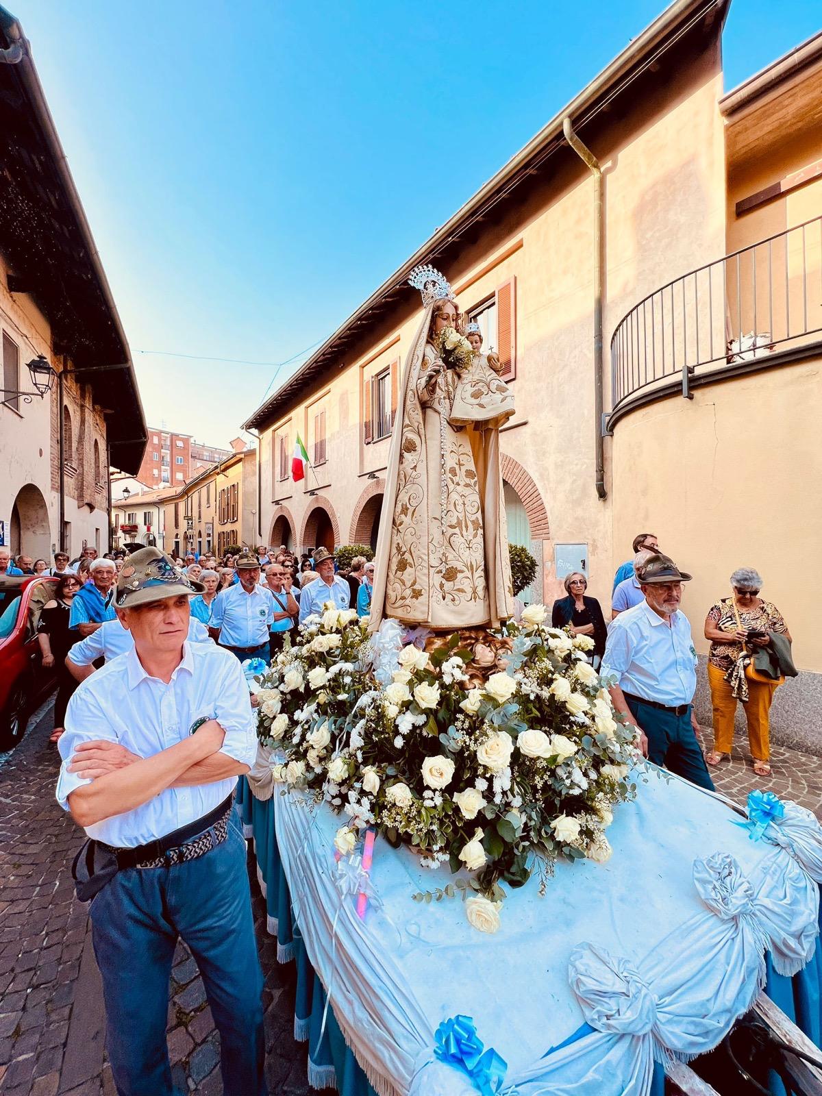 Processione S. Maria del Rosario a Vimercate - Patrona della Comunità pastorale