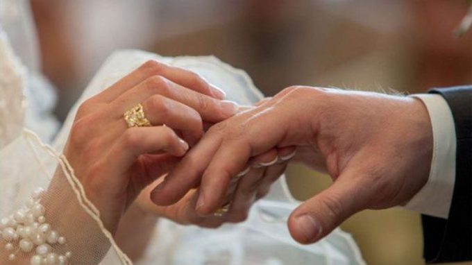Itinerari catecumenali per la vita matrimoniale: incontro diocesano a Seveso per le coppie guida e i sacerdoti