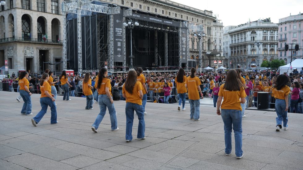La festa in piazza Duomo dello scorso anno (Cherchi/Chiesadimilano.it)