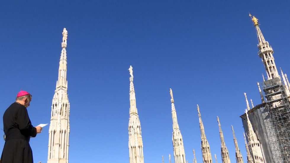 L’Arcivescovo: «Milano guardi alla Madonnina, con fiducia e senza arrabbiarsi»