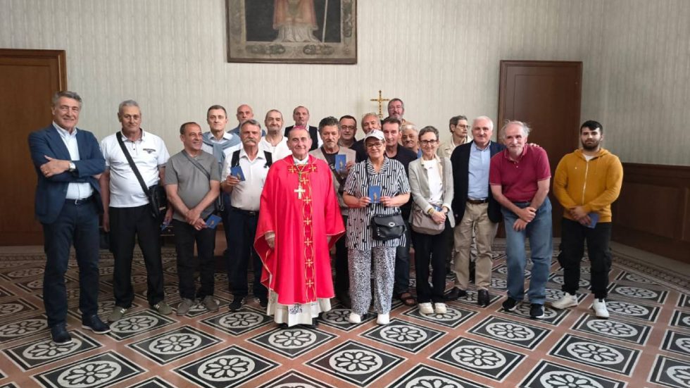 «Scarp de’ tenis», giornalisti e venditori dall’Arcivescovo e dal Papa