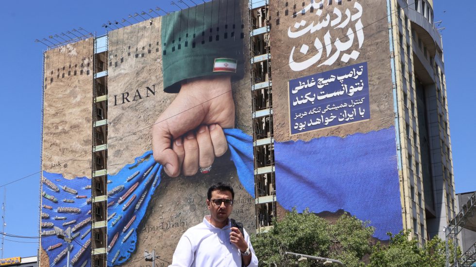 Martinelli su Hormuz: «Far tacere le armi e rifiutare ogni violenza nel nome di Dio»