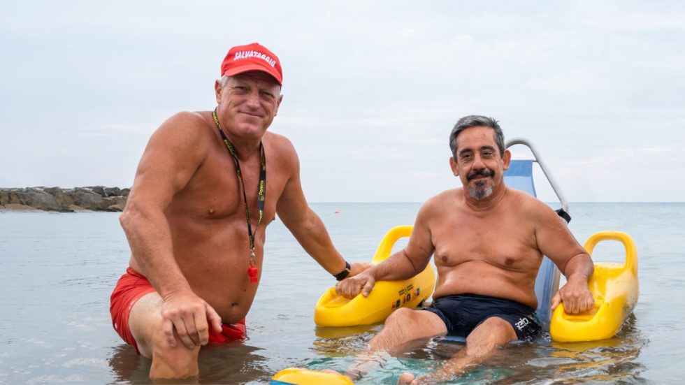 Bagnino_Fabrizio-Valente Fabrizio Valente insieme ad un ospite della Fondazione (foto Sacra Famiglia)