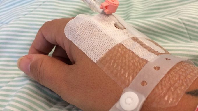 Fine vita, l’appello di don Proserpio: «Al centro torni la persona»