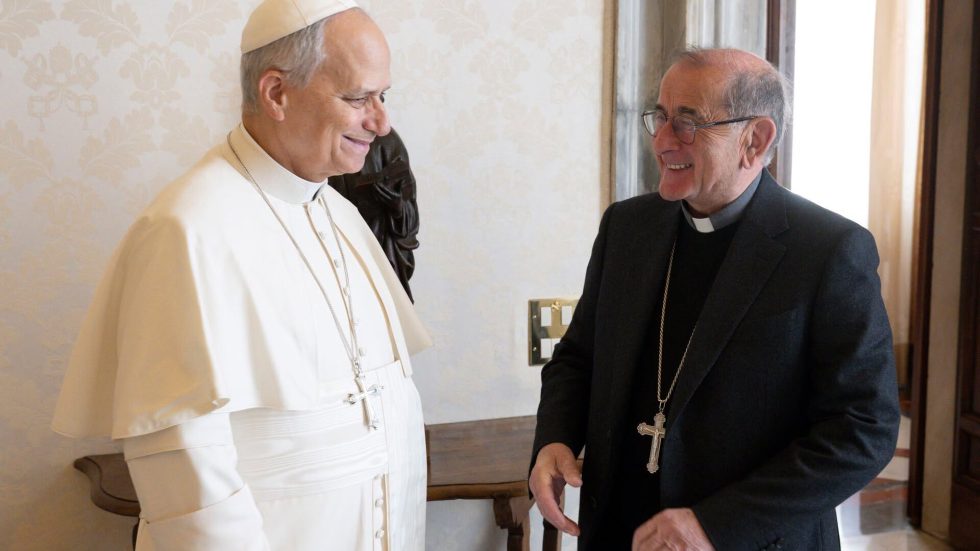 Papa Leone XIV e monsignor Mario Delpini durante l'udienza del 12 gennaio scorso