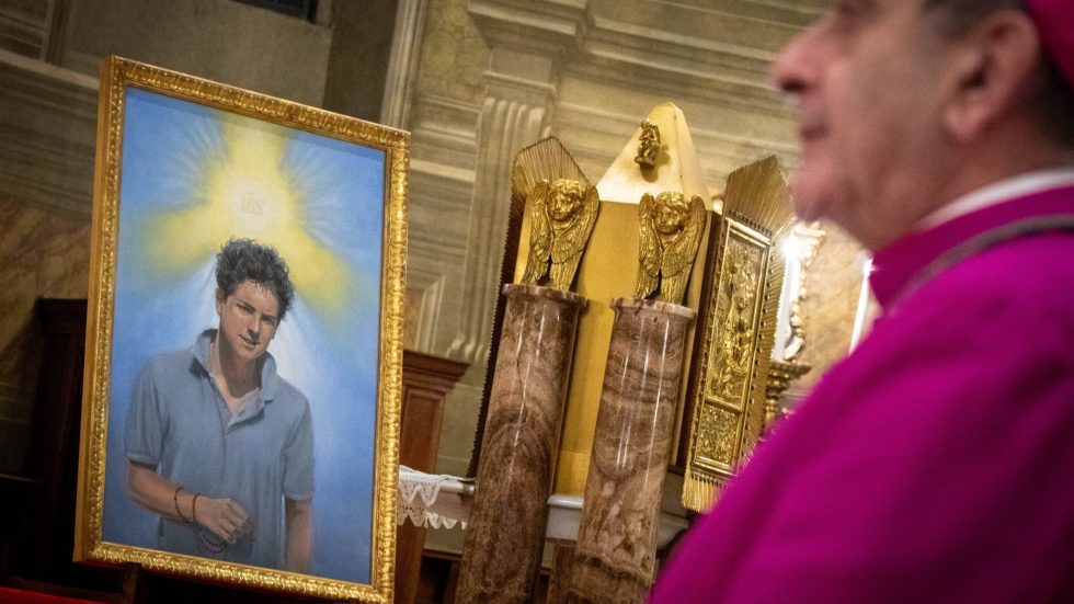 In preghiera con Acutis, un santo per amico